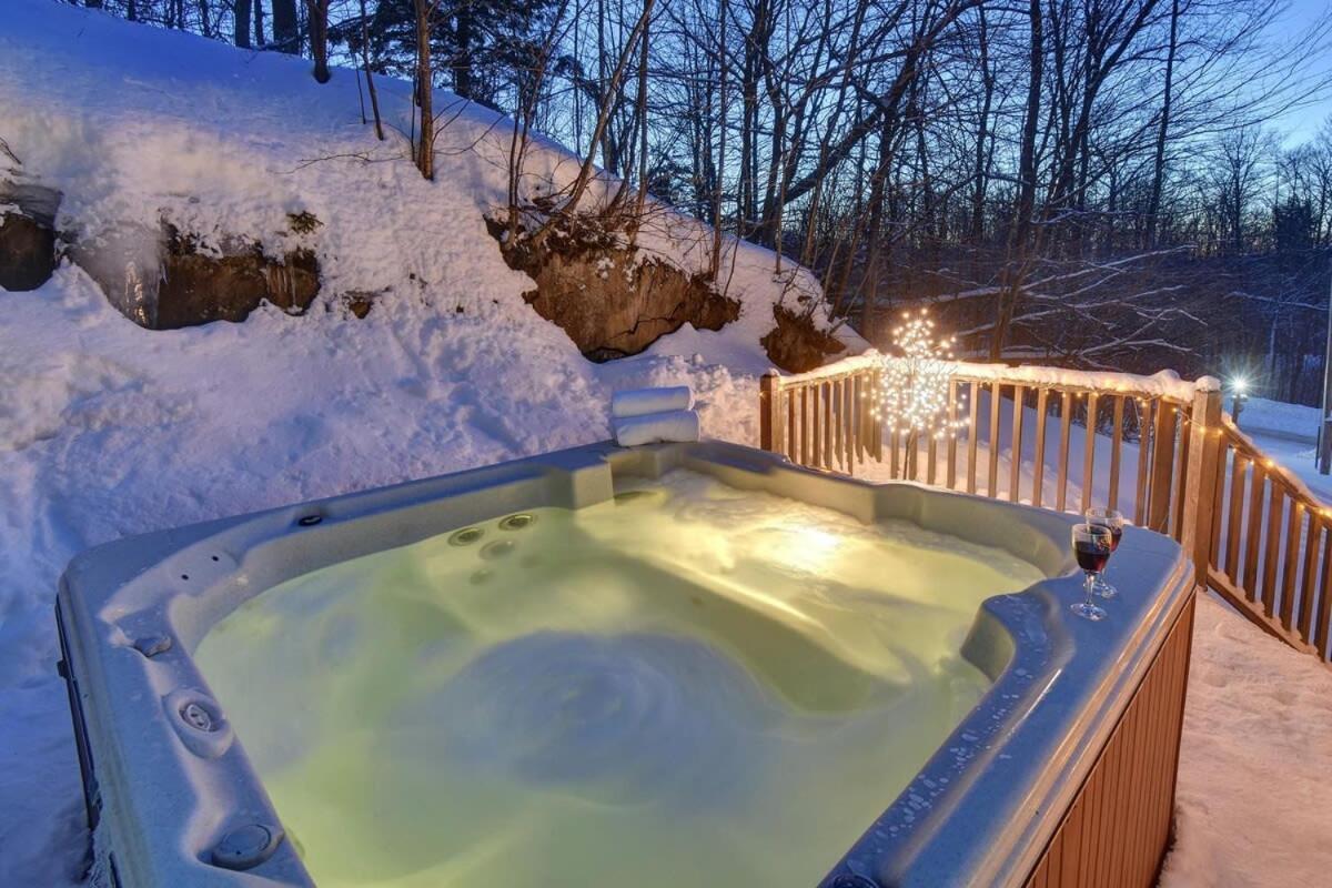 Chic Familiale, Relaxant Avec En Montagnes Chalet Labelle