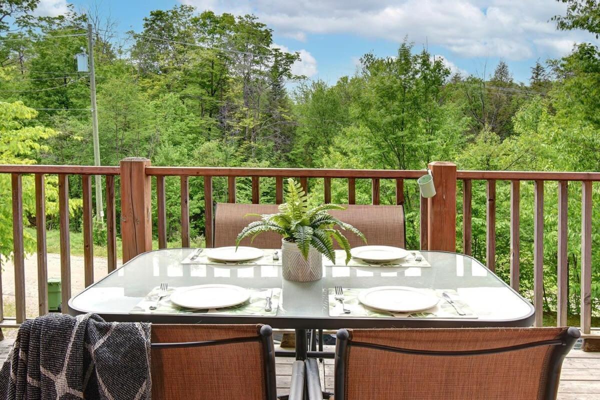 Chalet Chic Familiale, Relaxant Avec En Montagnes Labelle